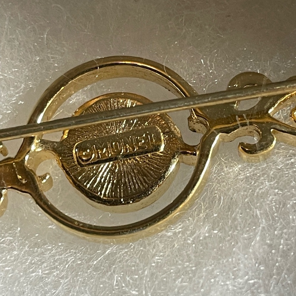 1980s Vintage Monet Faux Pearl Curlicue Gold Plated Bar Brooch